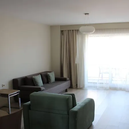 ホテル Korfez Tatil Beldesi 3*